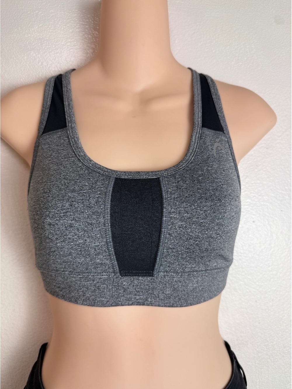 HEAD Women’s XS Gray Black Racerback Sports Bra Mesh Panel Athletic Top